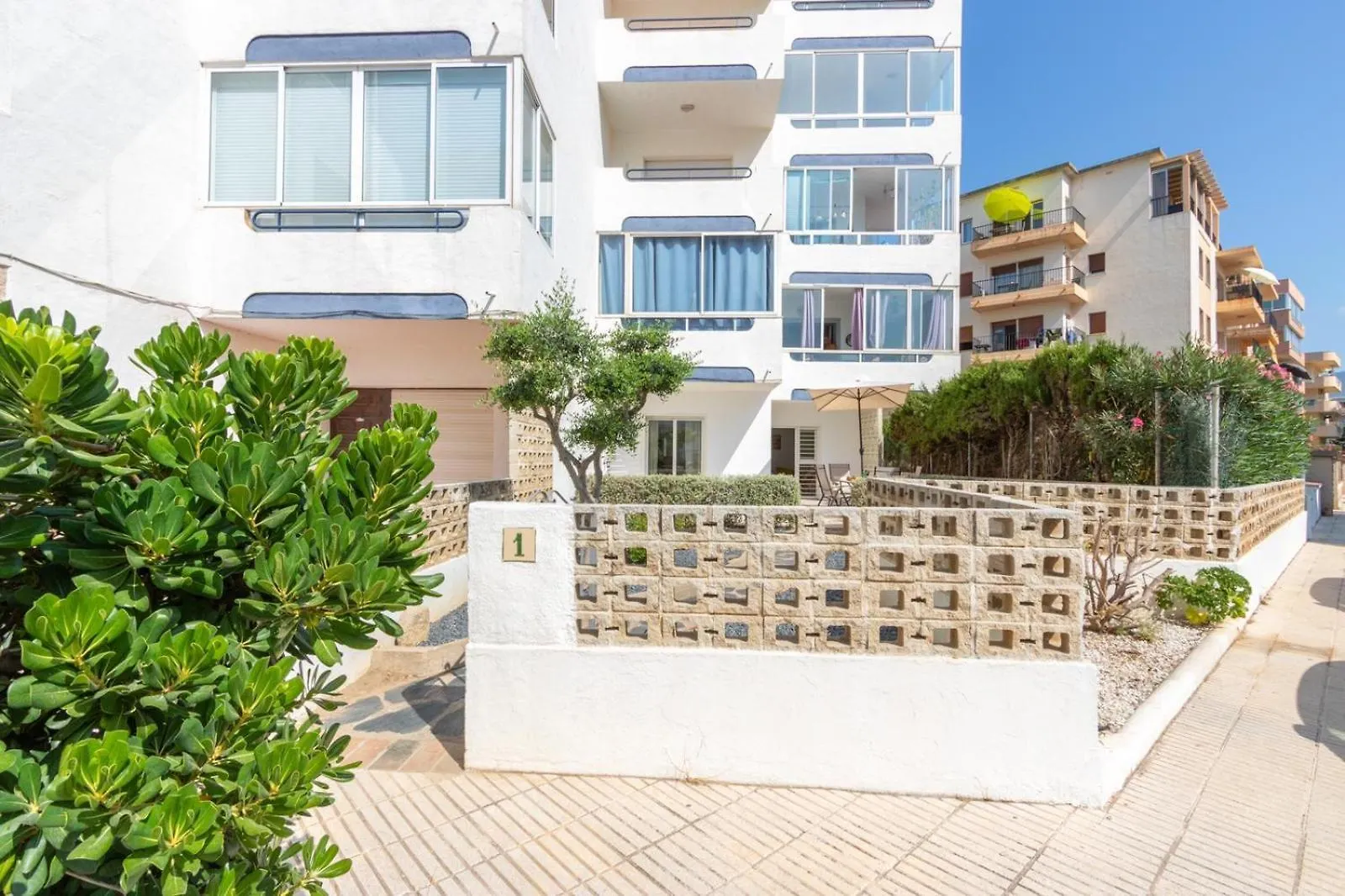 Milenial Immo Gc - Garden Apartment Near The Beach Roses 0*,